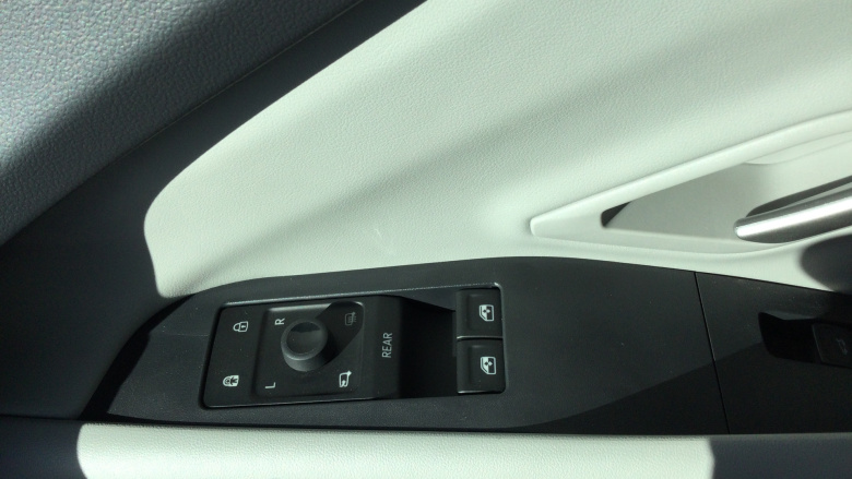 Ford Capri 210kW Premium 77kWh 5dr Auto Electric Estate